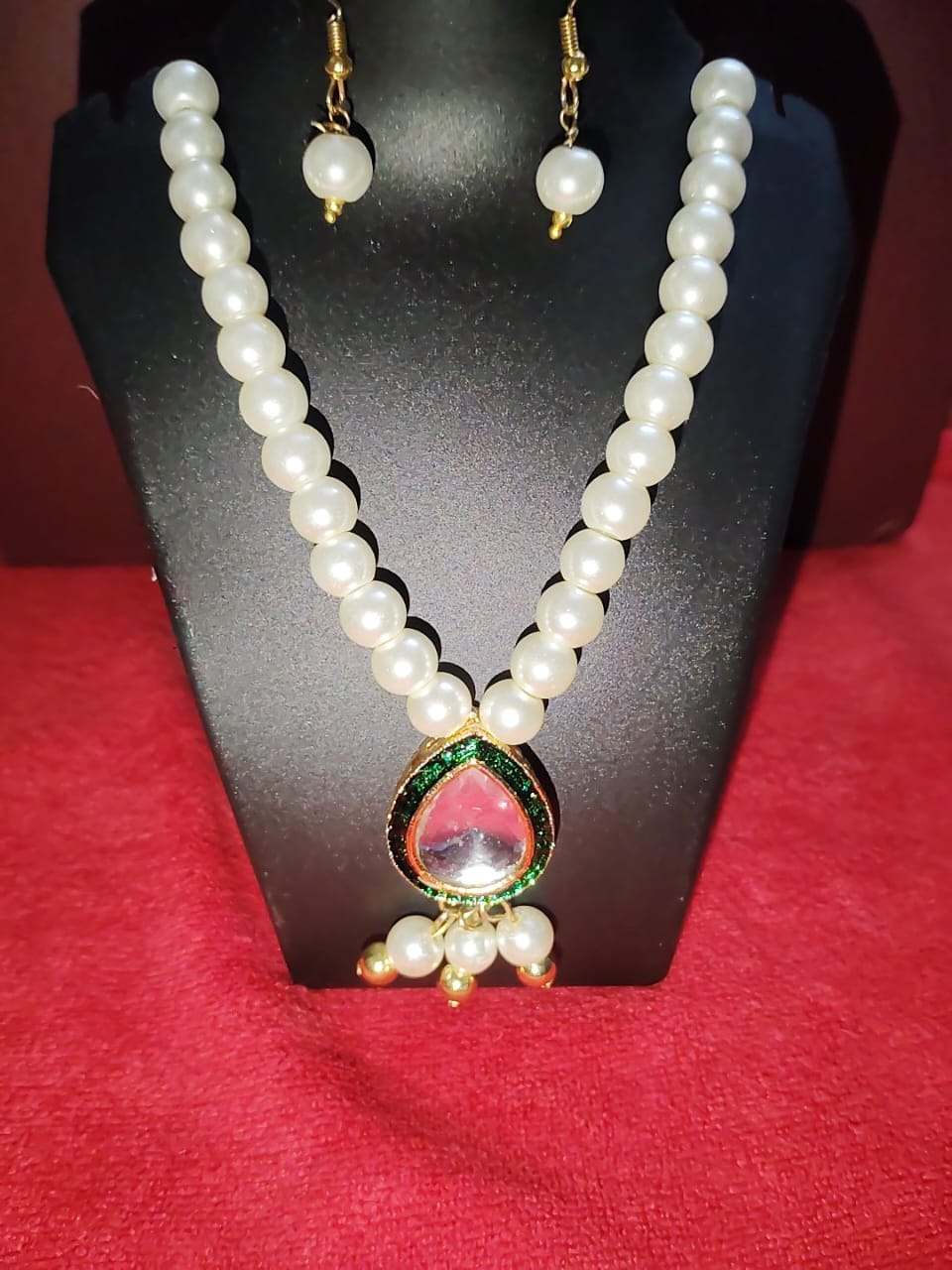 Pearls kundan set