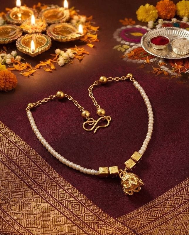 Jhumka pearl necklace